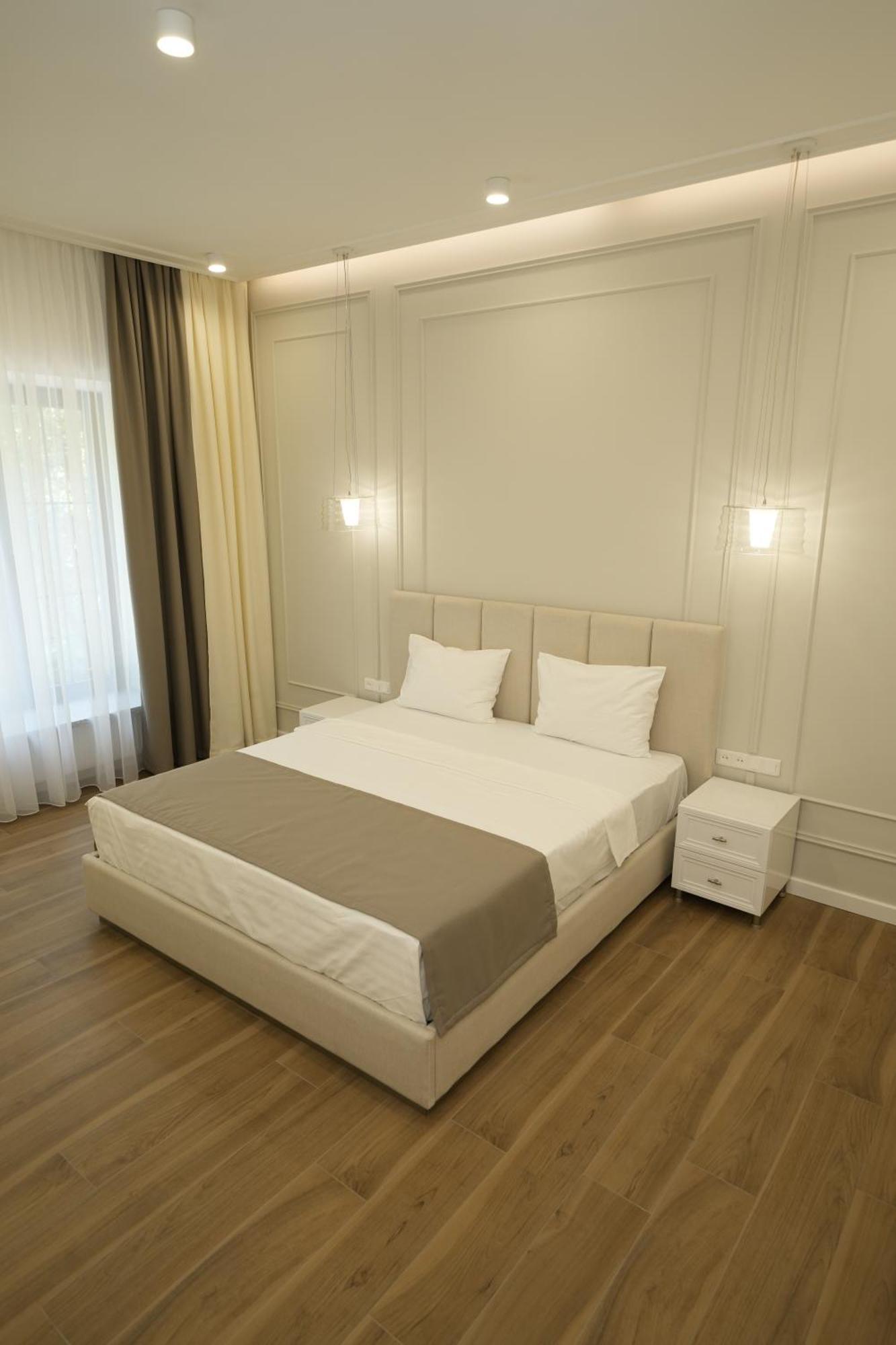 Ser In Hotel เยเรวาน ภายนอก รูปภาพ